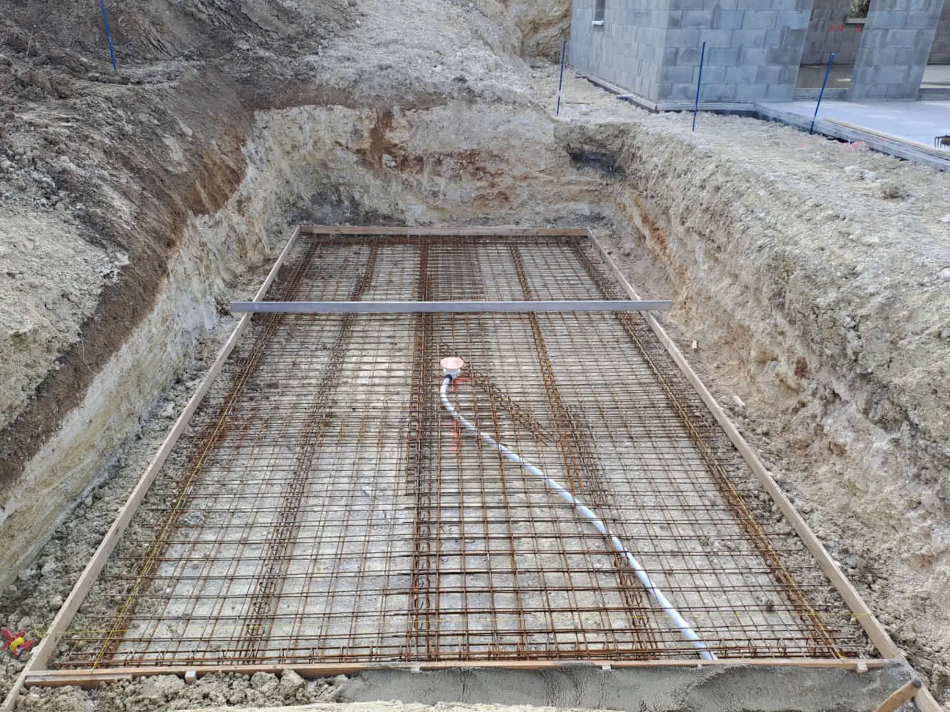 Piscine en construction à Saint-Péray