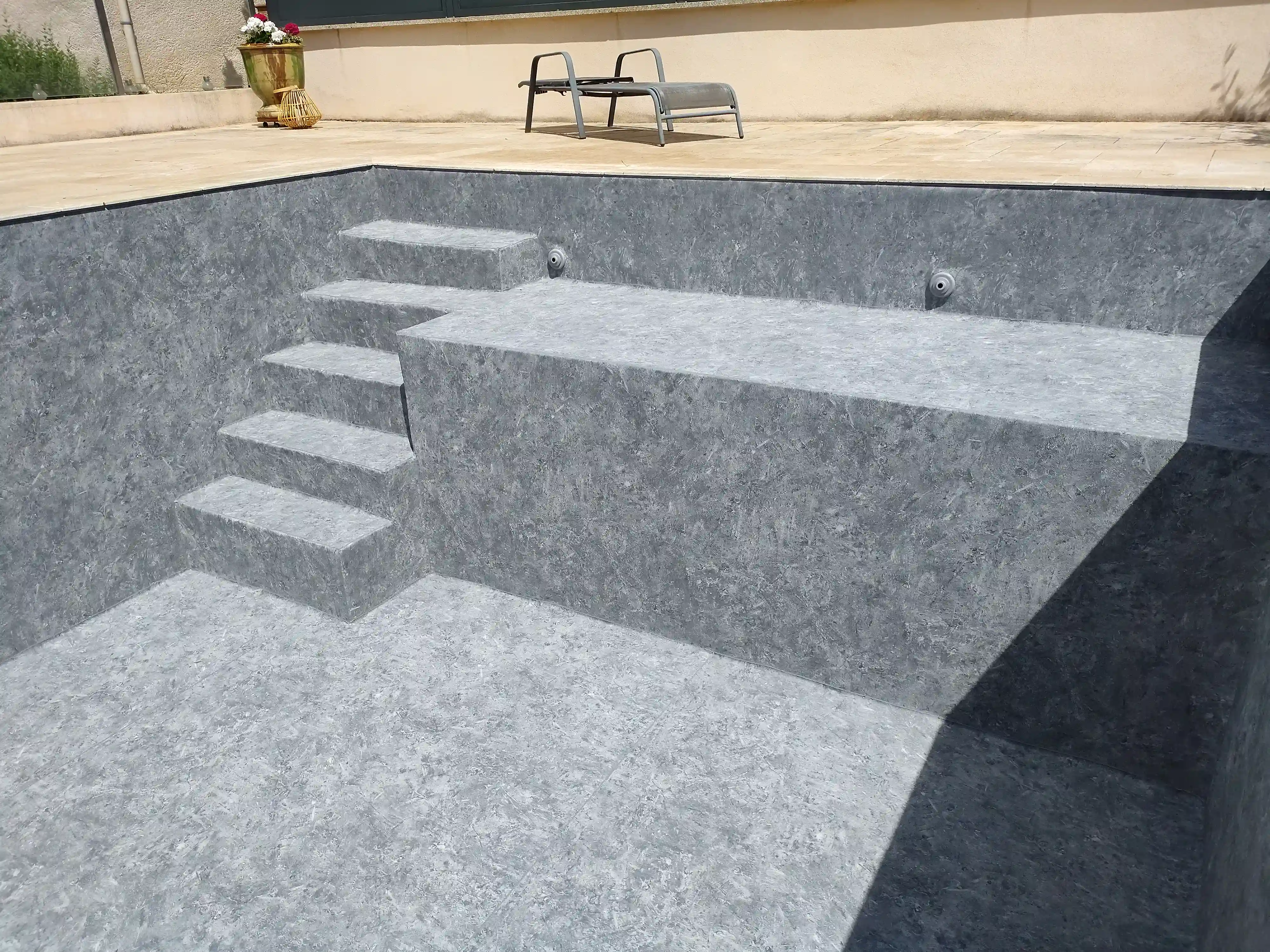 Structure de bassin sur mesure à Cornas