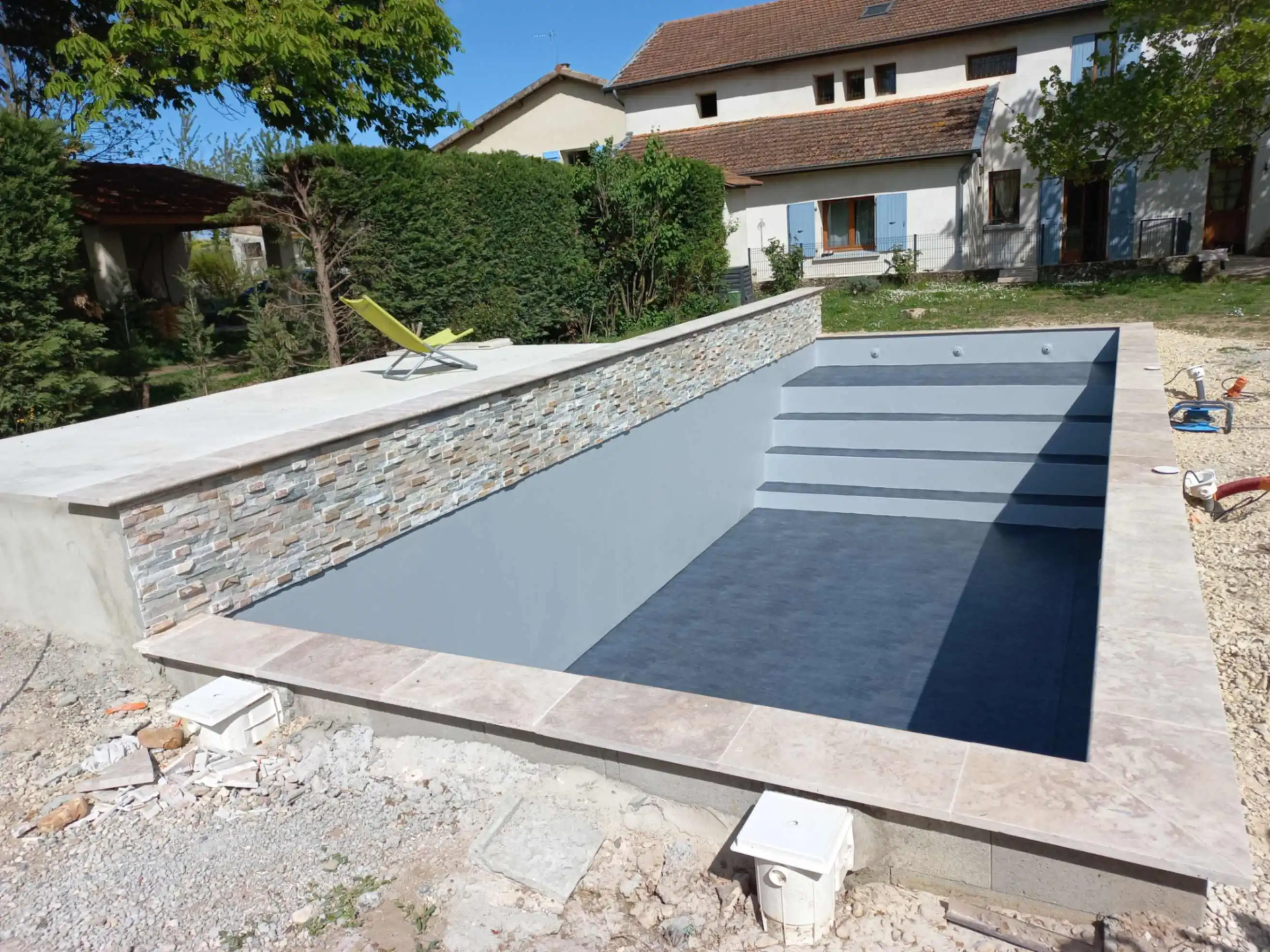 Structure de bassin sur mesure à Portes-lès-Valence