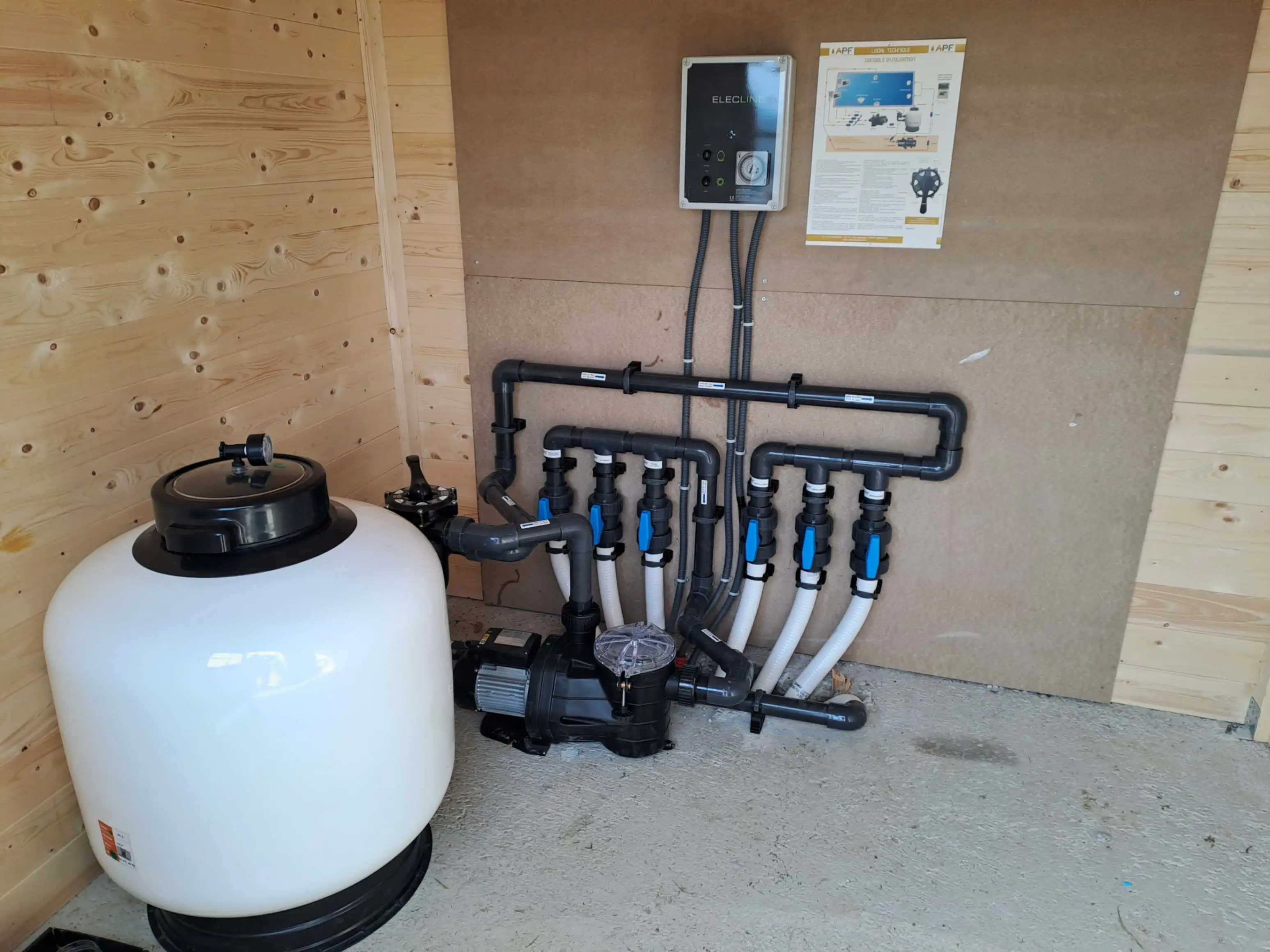 Étape d'étanchéité pour piscine à Tain-l'Hermitage