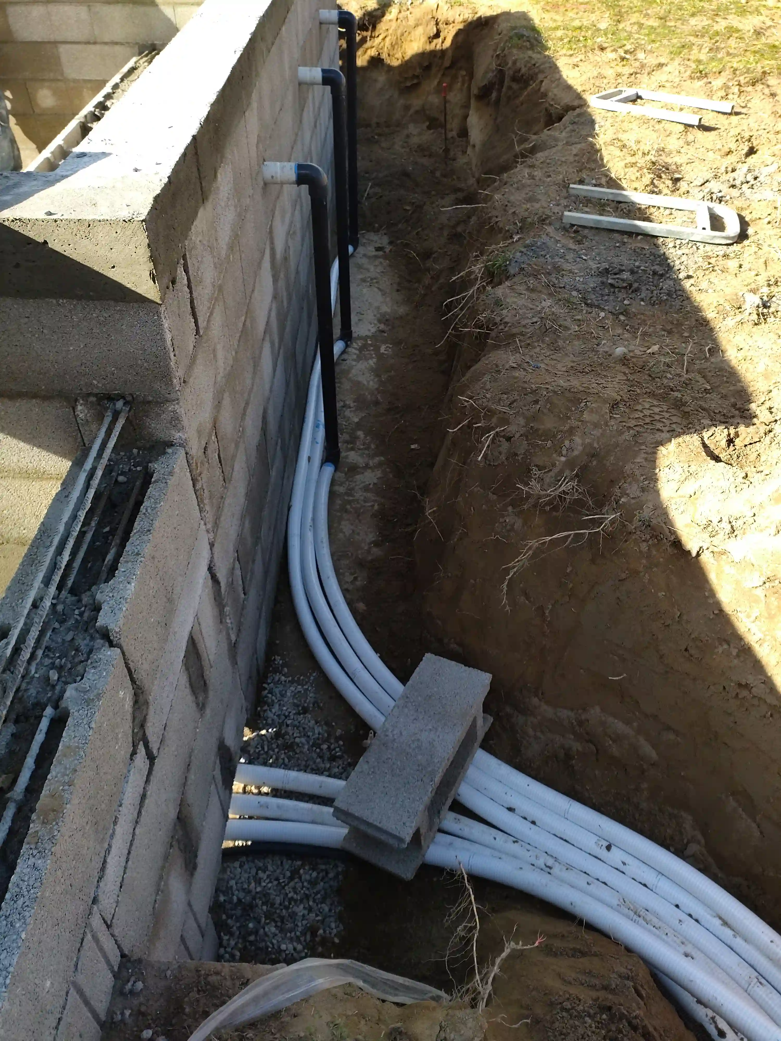 Préparation du bassin avant finitions à La Roche-de-Glun